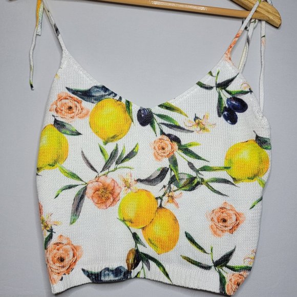 Summer Wear - Picture 2 of 4